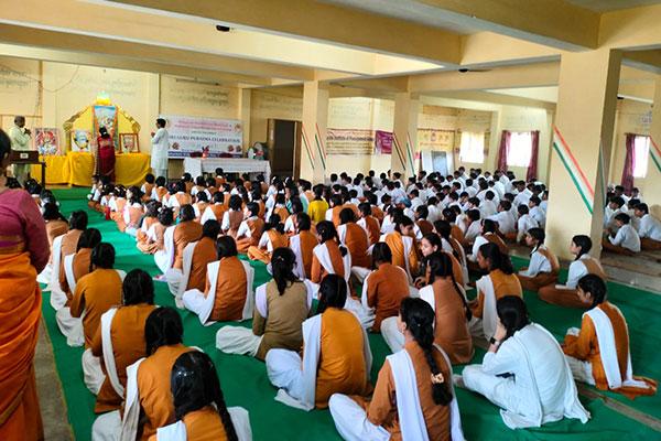 Gurupurnima festival was celebrated with great enthusiasm and devotion at Maharishi Vidya Mandir Senior Secondary School, Panna.